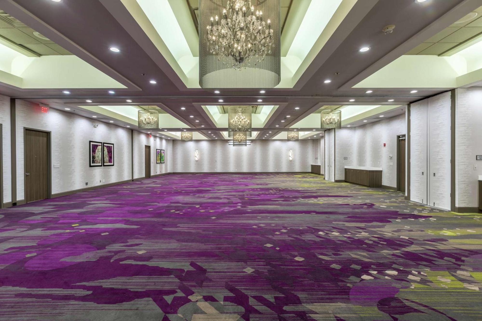 Doubletree By Hilton Winston Salem - University, Nc Екстериор снимка