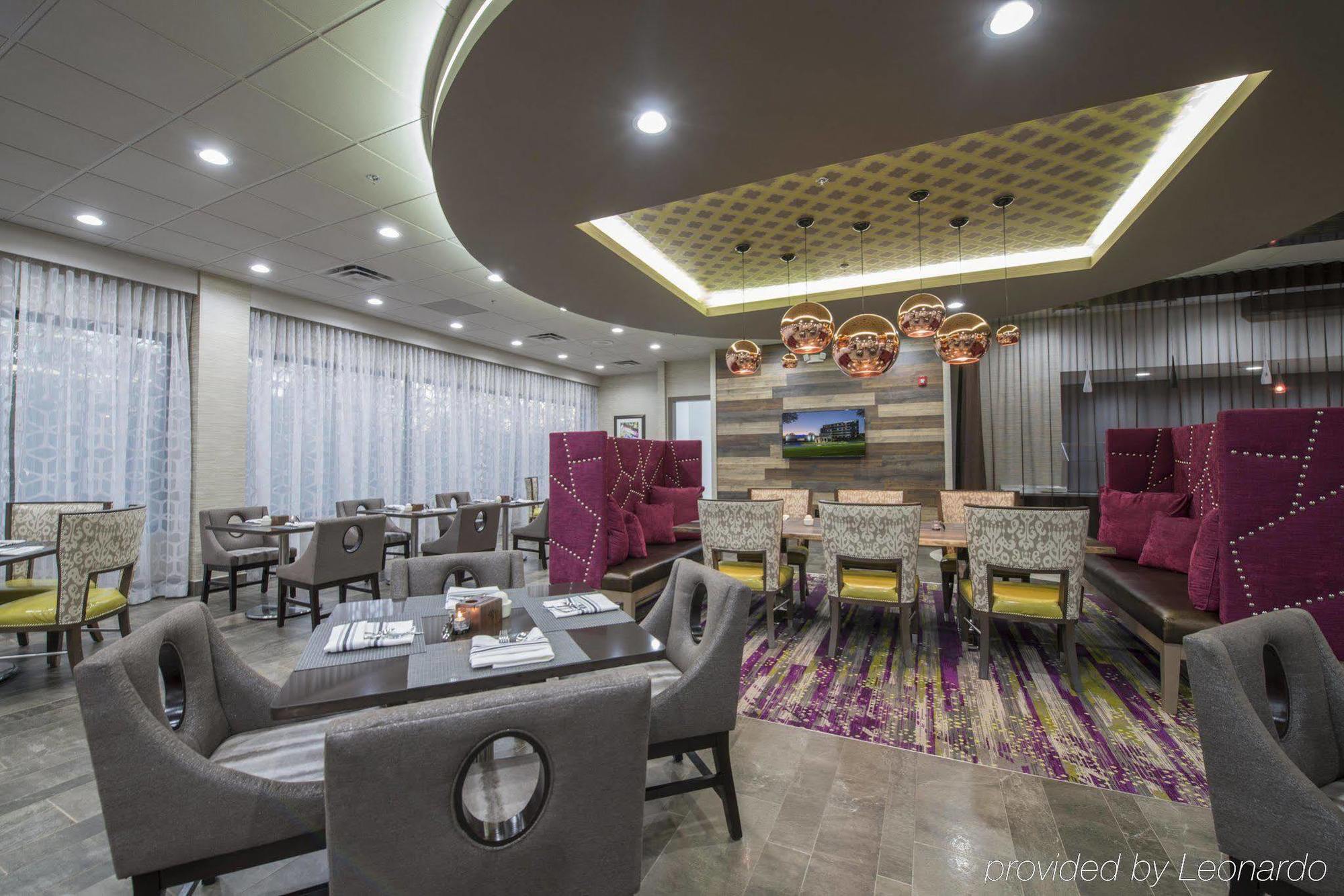 Doubletree By Hilton Winston Salem - University, Nc Екстериор снимка